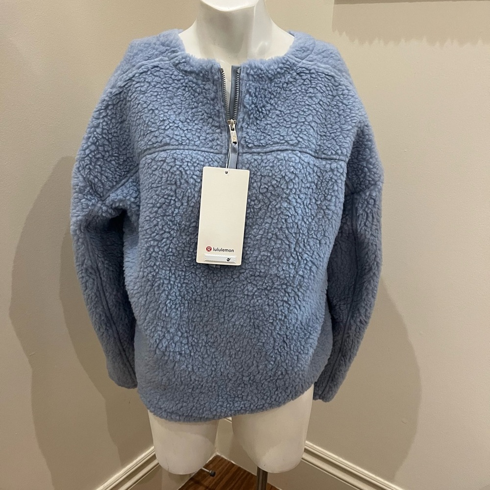 Lululemon Blue Women's wool crewneck Sweater NWT size 8